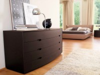Комоды, тумбочки