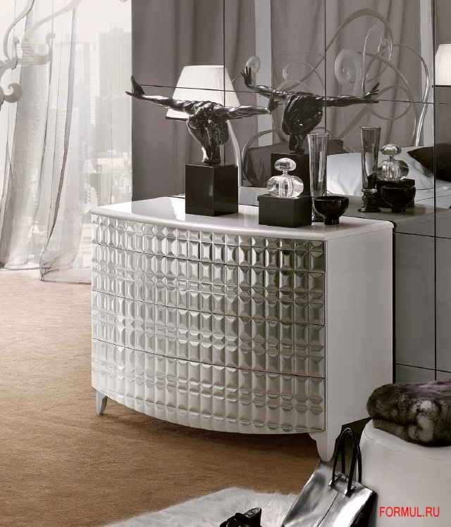  Bova by P.B.L. 18.100,18.101