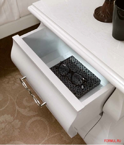  Bova by P.B.L. 17.100,17.101