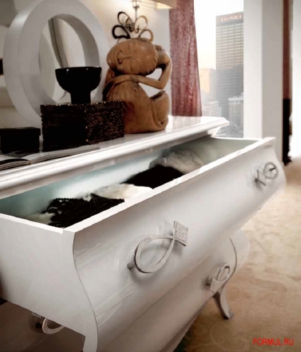  Bova by P.B.L. 17.100,17.101