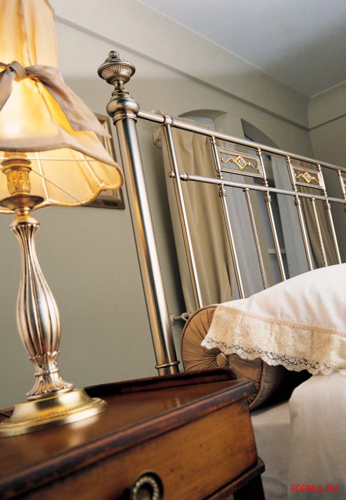  Bova by P.B.L. 815.01 Natalie