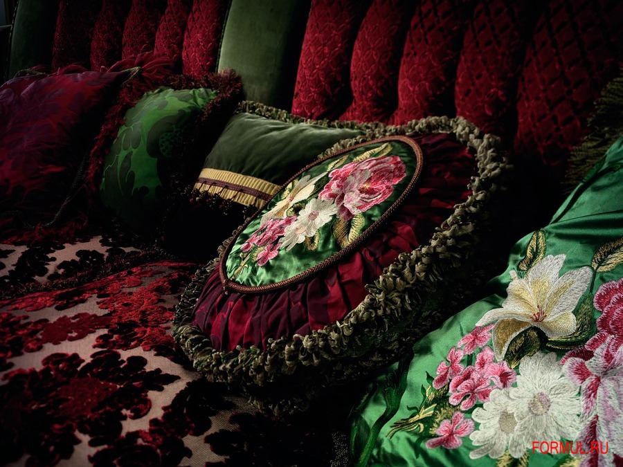 �������� Paolo Lucchetta Tiffany Royal