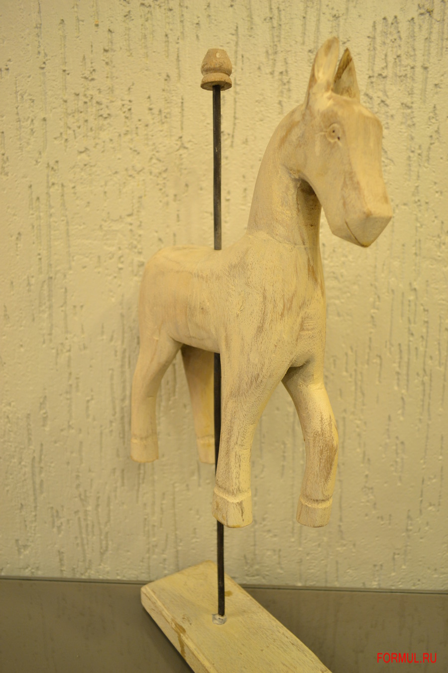 Статуэтка Авторская работа Конь на шесте Статуэтка Авторская работа Конь на шесте