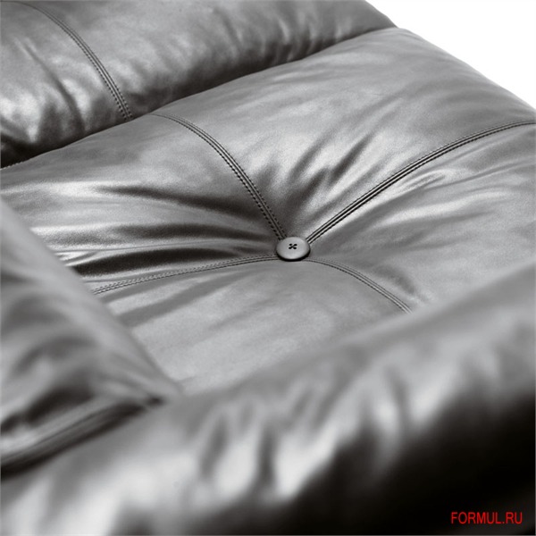 ����� Living Divani Rod Sofa