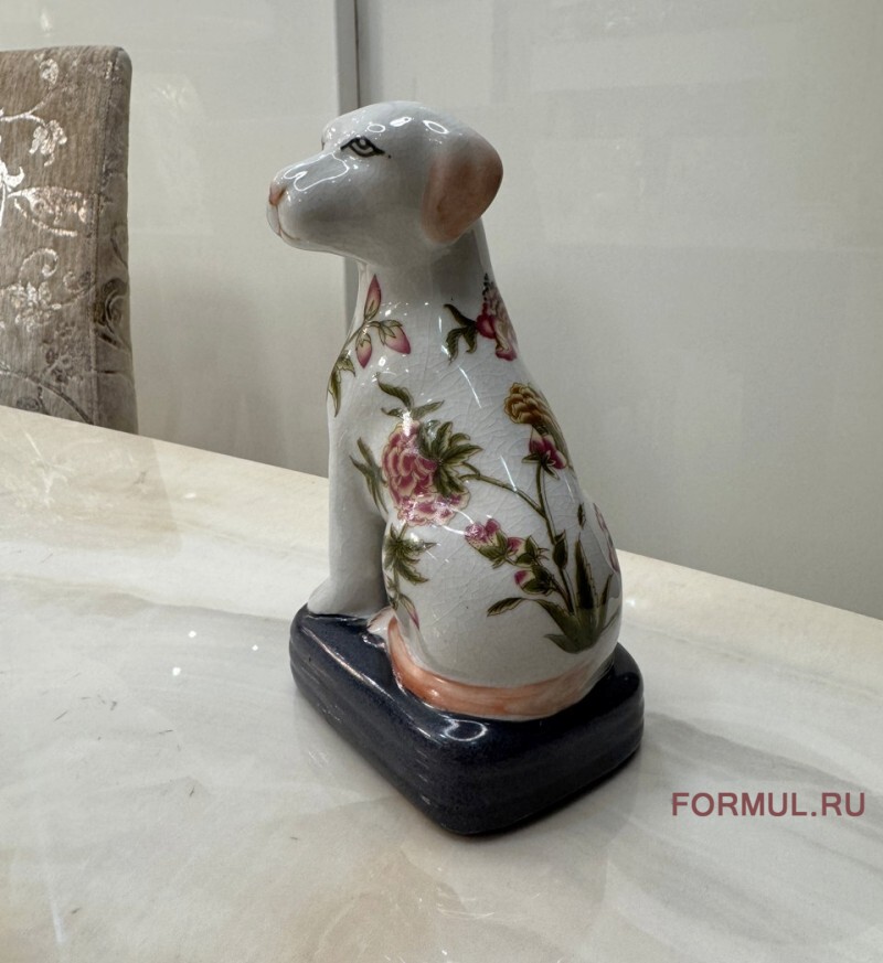 Статуэтка Авторская работа Собачка в цветах Статуэтка Авторская работа Собачка в цветах