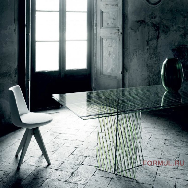  Glas Italia Crossing