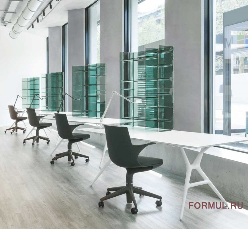 Стол письменный Kartell Spoon Стол письменный Kartell Spoon