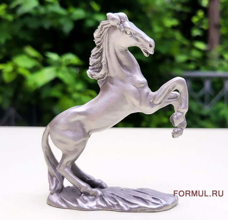 Статуэтка Авторская работа Конь оловянный Статуэтка Авторская работа Конь оловянный