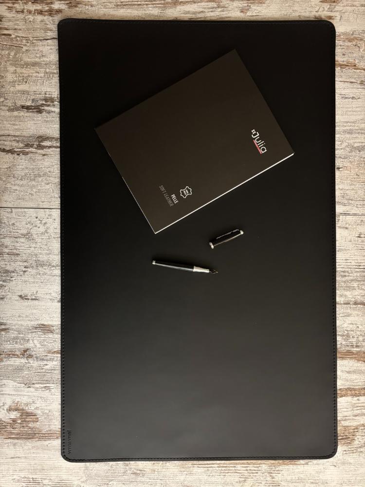 ������ Julia Italia Sottomano 109 nero