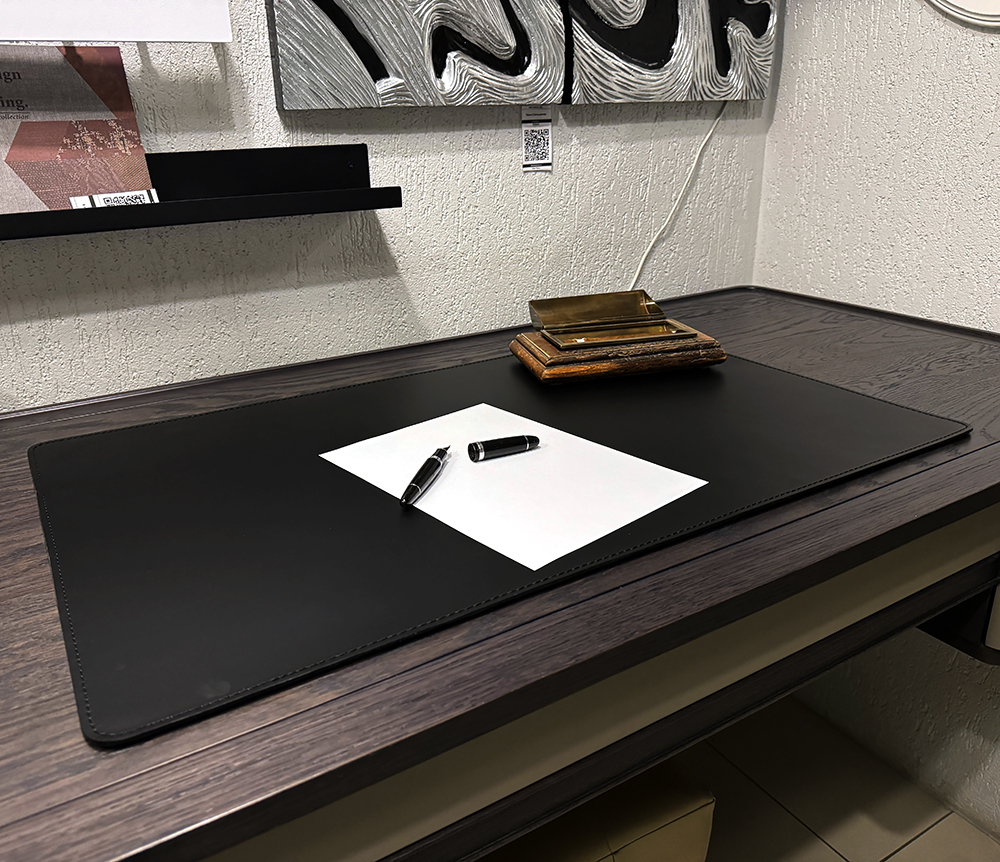 ������ Julia Italia Sottomano 109 nero