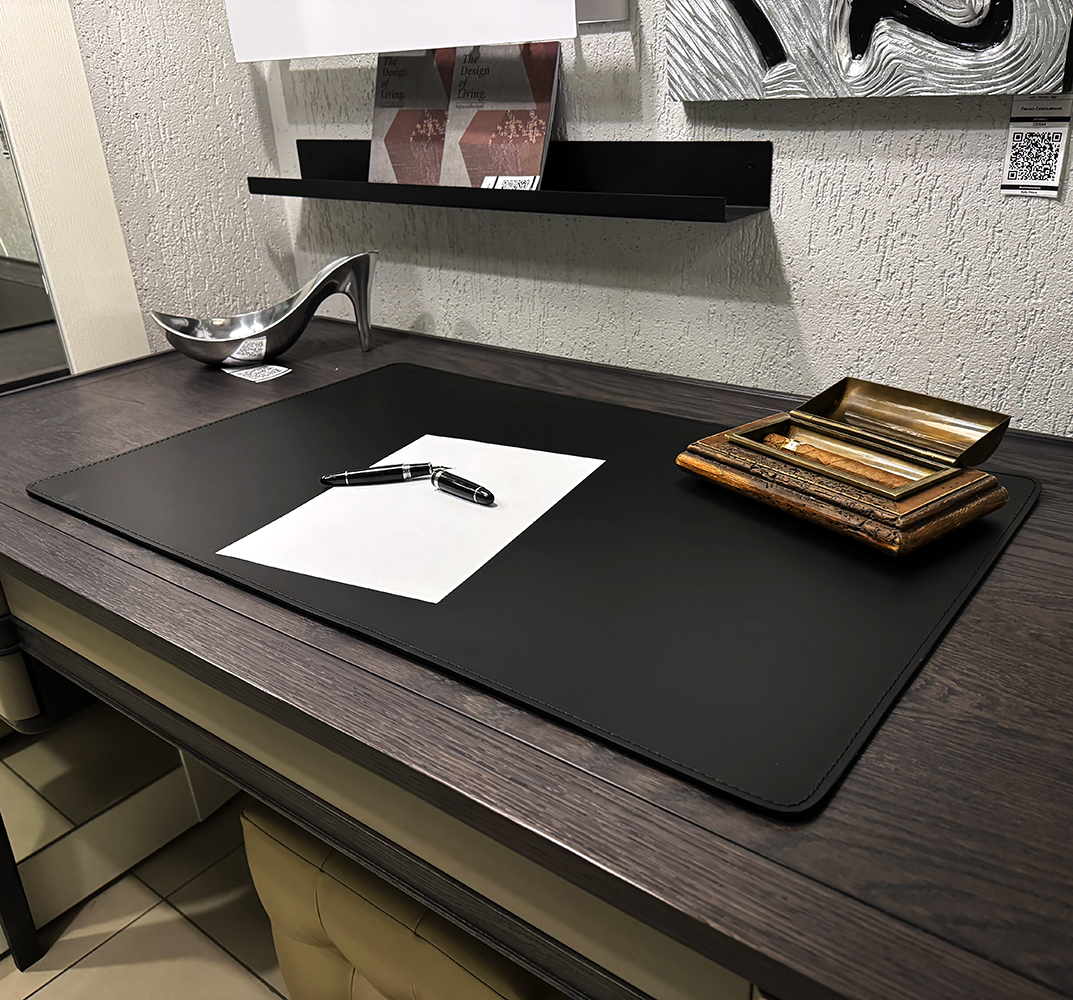 ������ Julia Italia Sottomano 109 nero