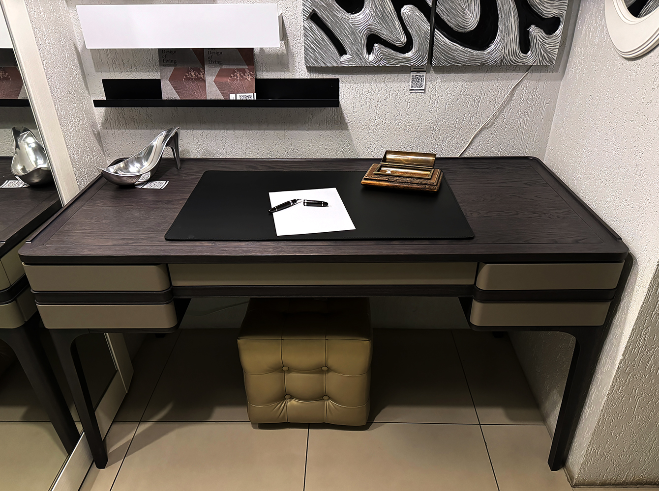 ������ Julia Italia Sottomano 109 nero