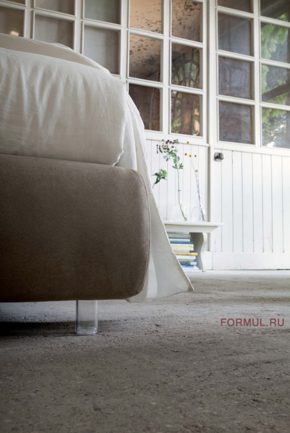 ������� Veneran Plisse