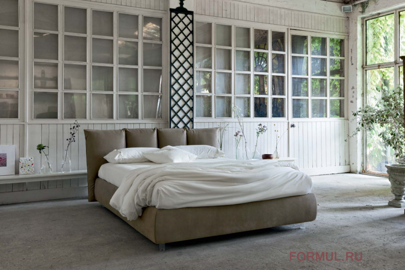 ������� Veneran Plisse